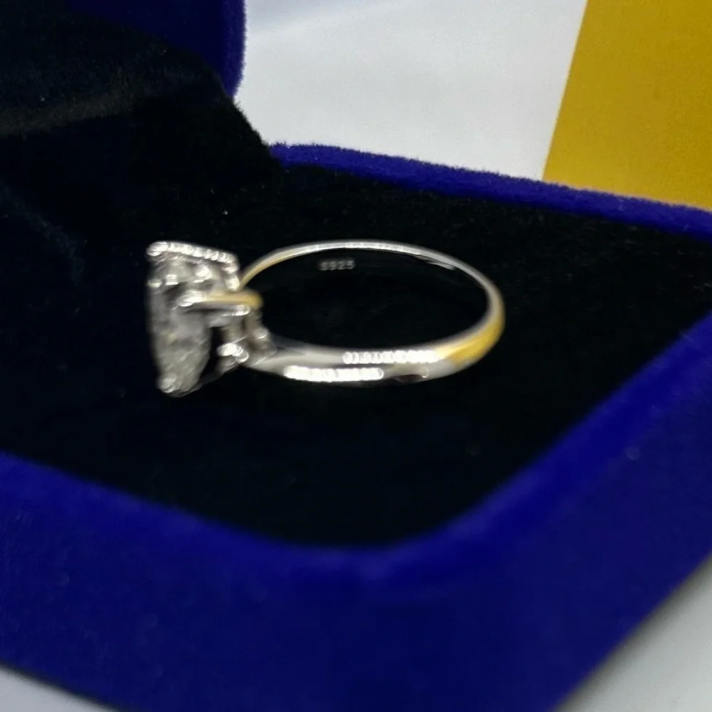 🅽🅴🆆 certified 2ct heart moissanite cruelty-free diamond ring, size 5